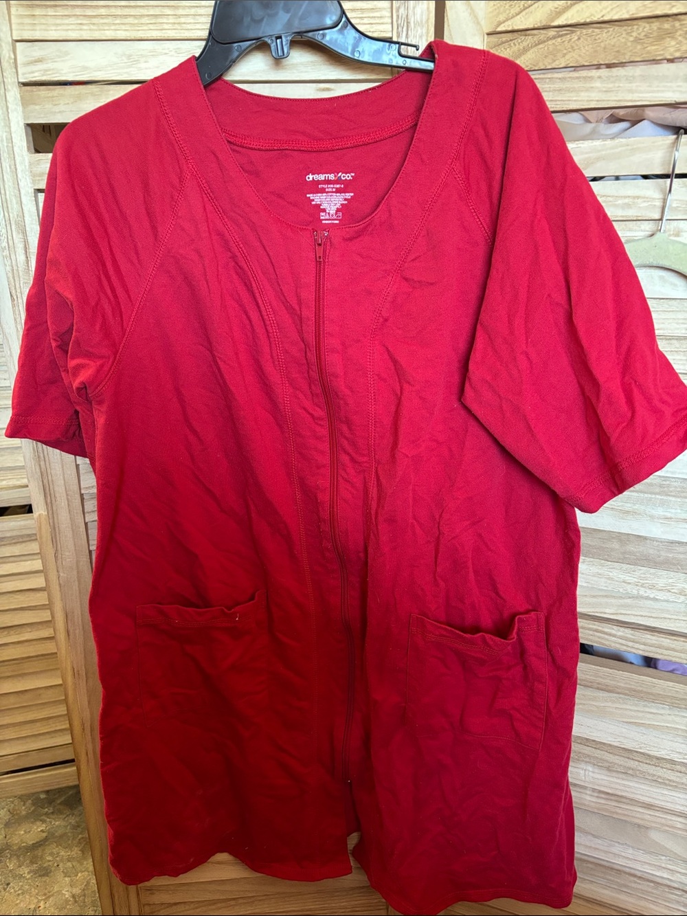 Dreams Company Red Zip Front Robe Medium